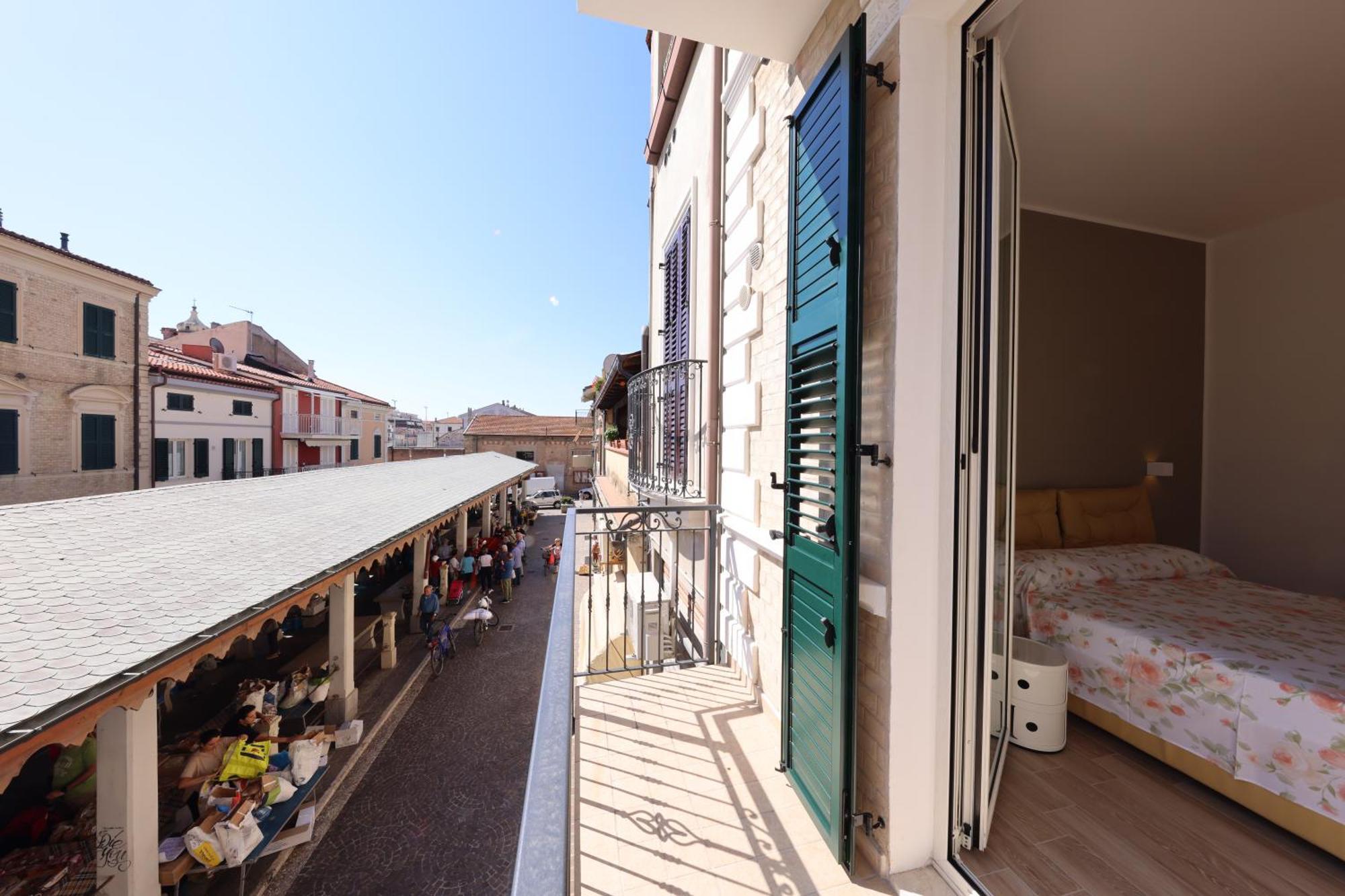 Residenza La Piazzetta Apartment *
